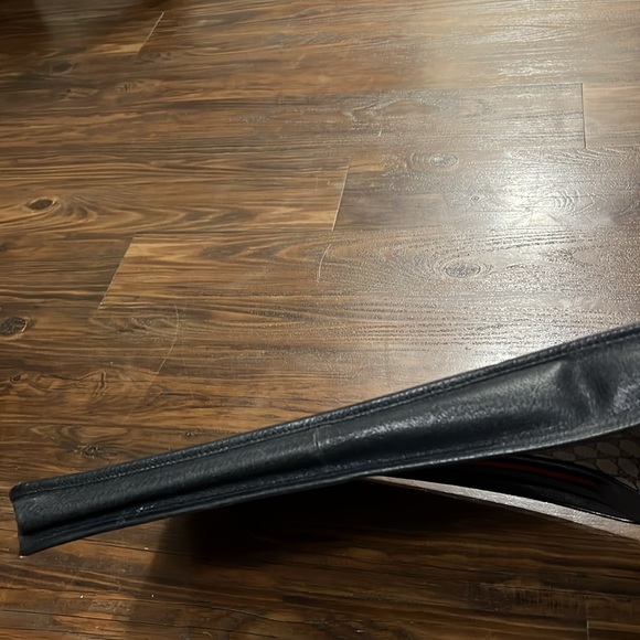 Authentic Gucci Oversized Document/Clutch - Picture 11 of 16